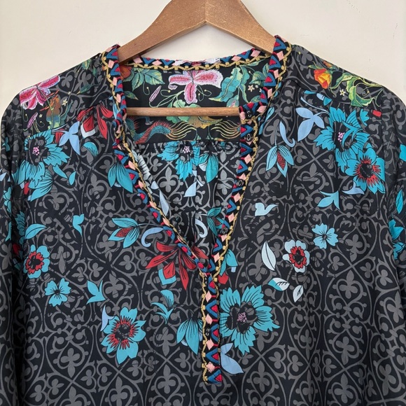 Johnny Was Kennedy Mixed Print Silk Embroidered Tunic Top Small - Picture 3 of 8